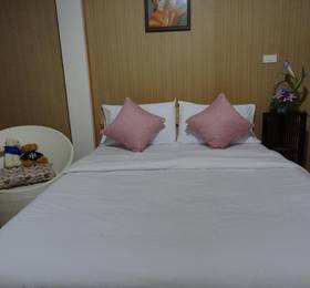 Little Guest House Hotel в Чианг Мае