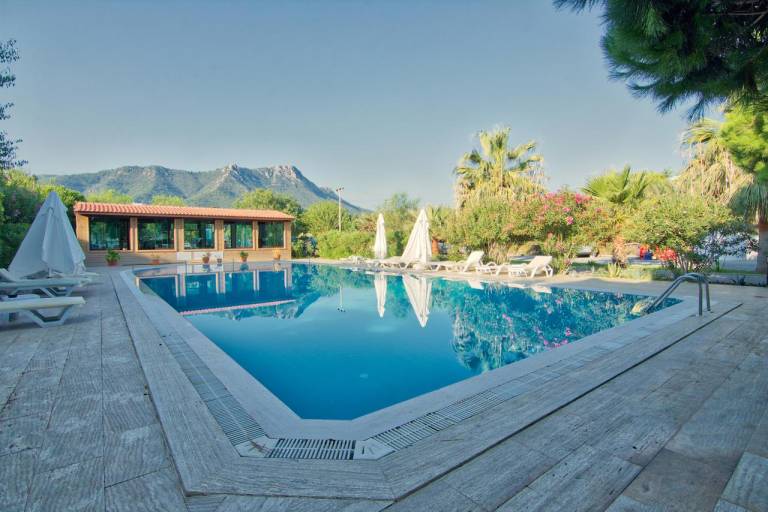 Selvi Beach Hotel