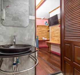 Central Guesthouse в Чианг Мае