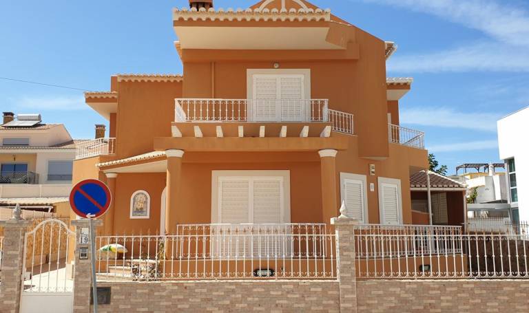 Dona Ana Guesthouse