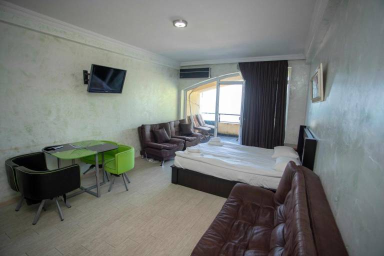 Sunset Kvariati Apart Hotel