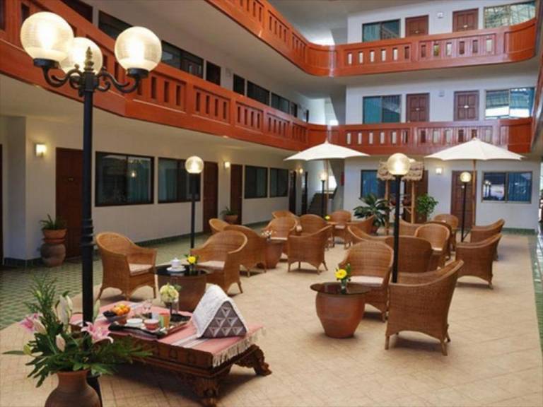 Tawan Court