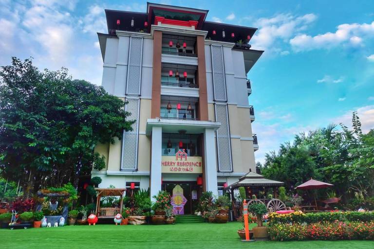 Herry Residence