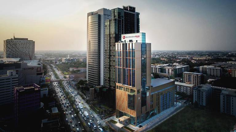 BEST WESTERN PLUS Wanda Grand Hotel