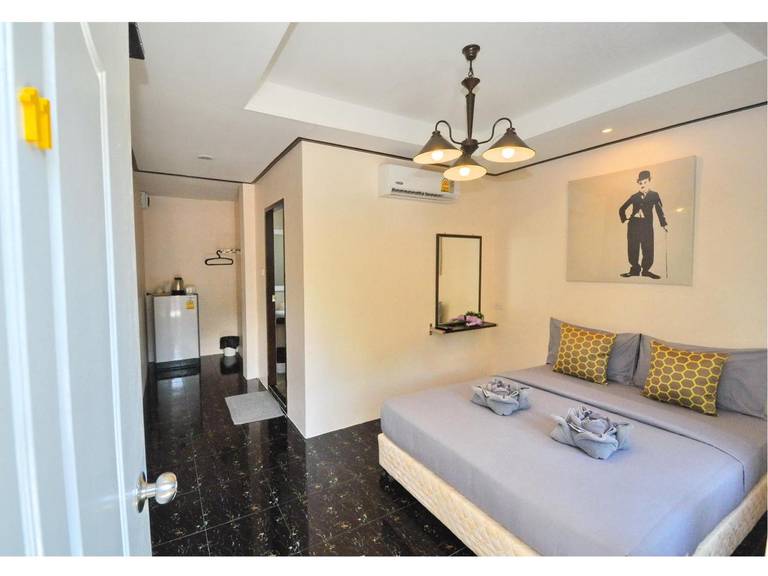 Sidewalk Boutique Hotel