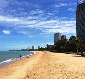 Sunshine Beach Condotel в Паттайе