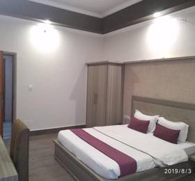 ADB Rooms Hotel Surabhi International,Varanasi в Варанаси