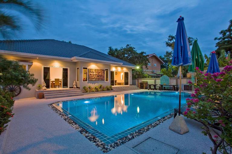 Baan Kinaree