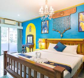 Barefoot Hotel Kalim Beach Front в Пхукете
