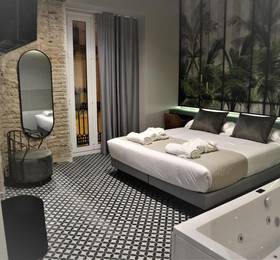 YOU & CO Quart Boutique в Валенсии