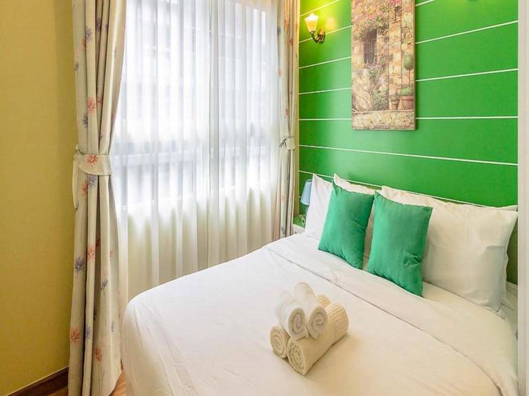 The trust huahin resort condo greeny room