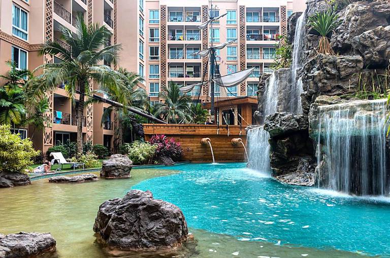 Pattaya Atlantis Resort Beach