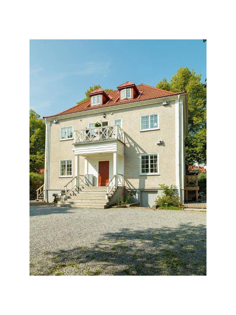 Charming townhouse in unique historical area