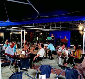 Туры в Four Lanterns Hotel в Кипре