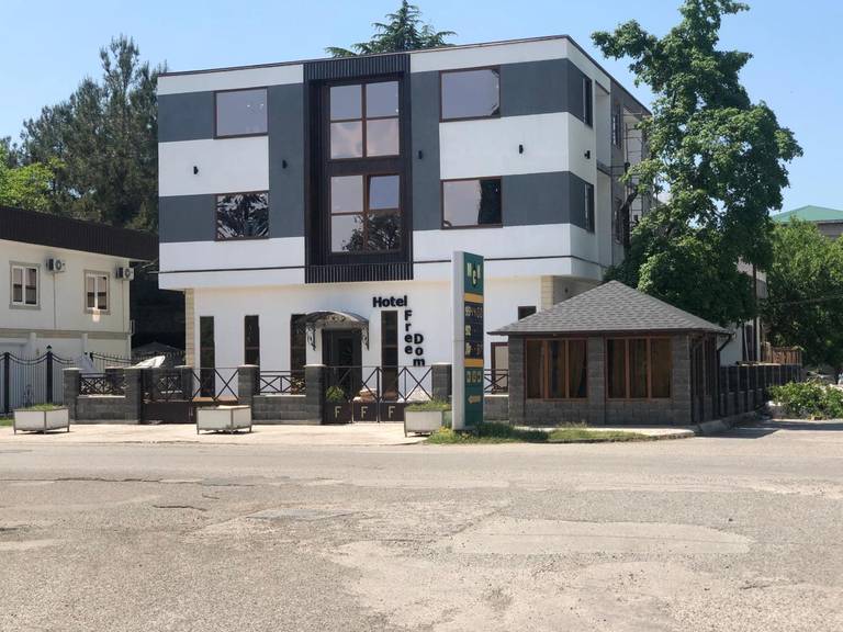 Hotel FREEDOM