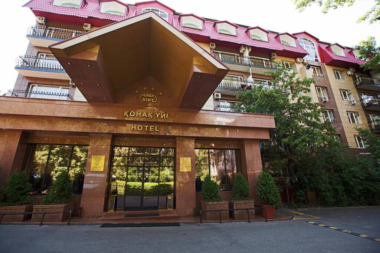 Uyut Hotel