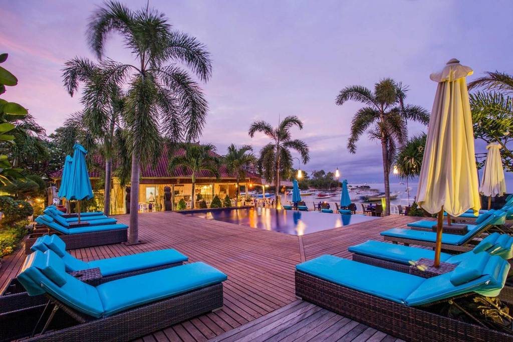 Bay Shore Huts 3*