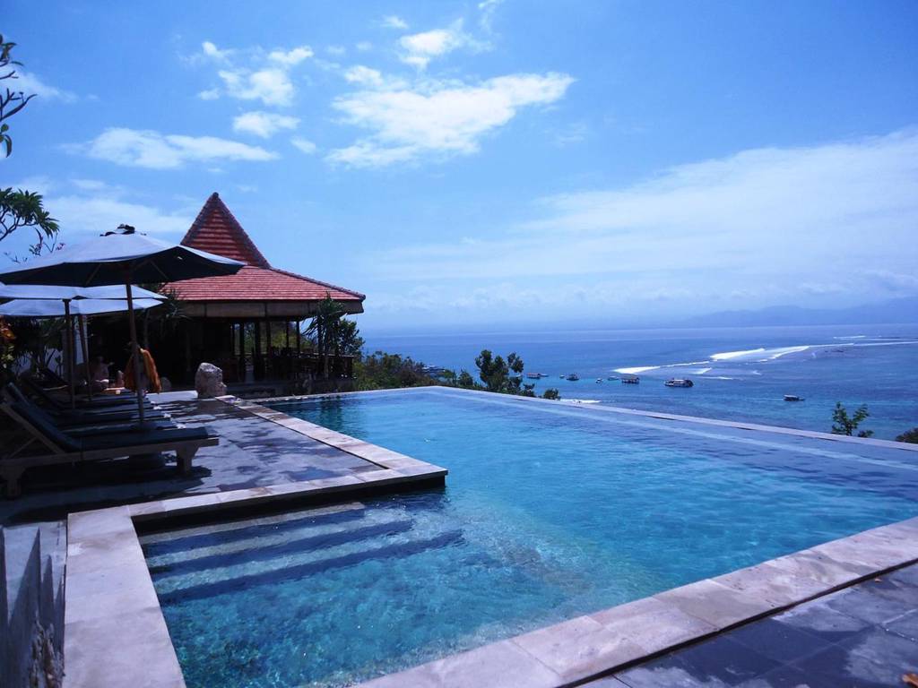 Lembongan Cliff Villas 3*