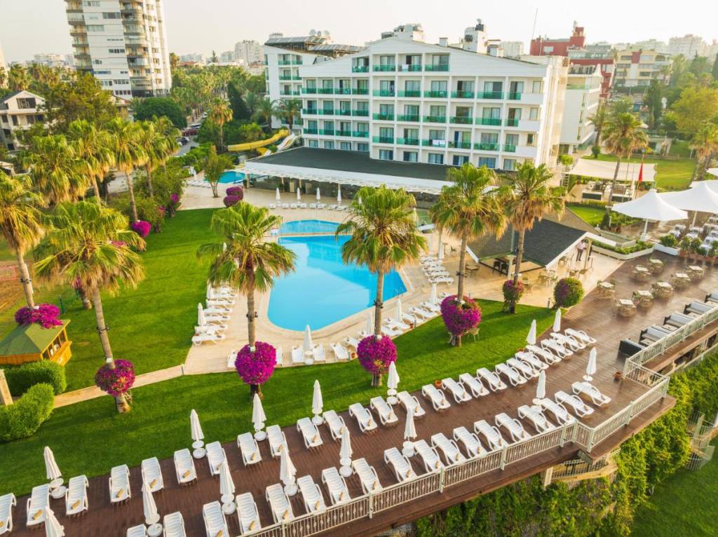 Falcon Club Hotel 4*