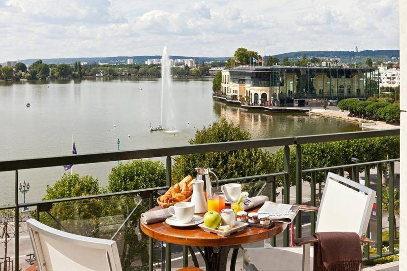 Hotel Barriere LHotel du Lac 4* Франция, Иль Де Франс