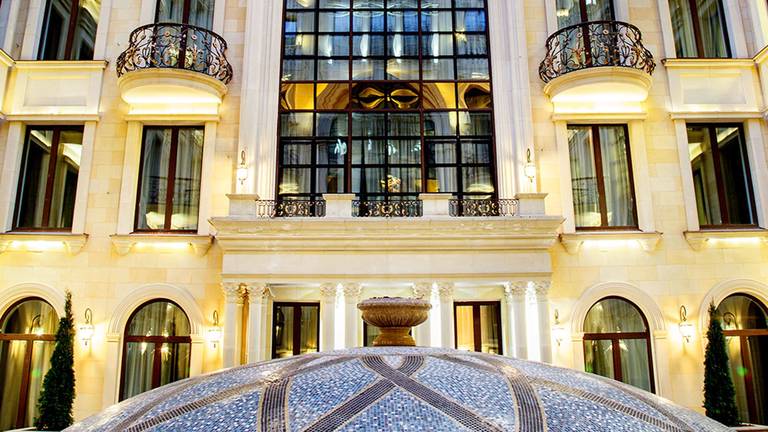 ST REGIS Никольская