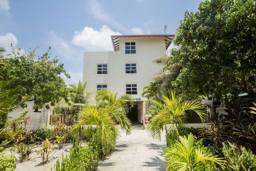 Ariston Maldives (ex. Ariston Dhangethi Inn) 3* Мальдивы, Ари Атолл