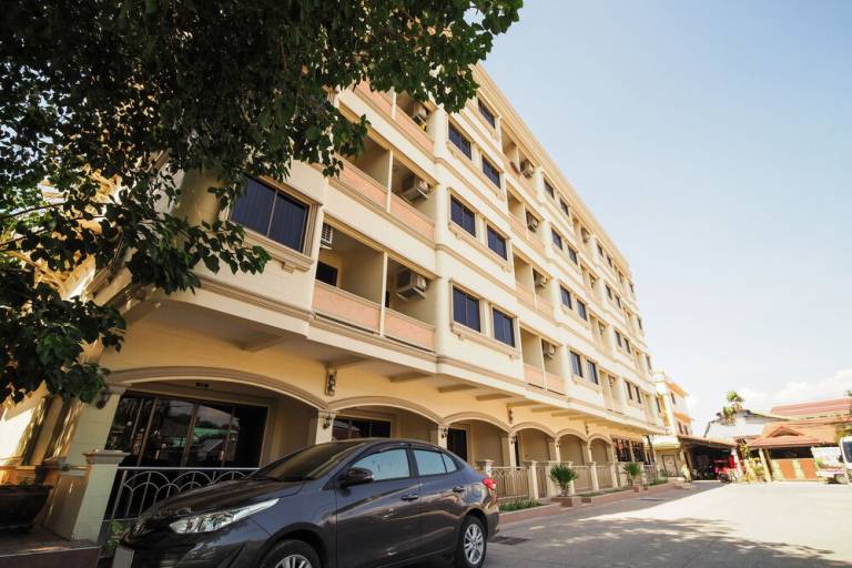 Pl Residence
