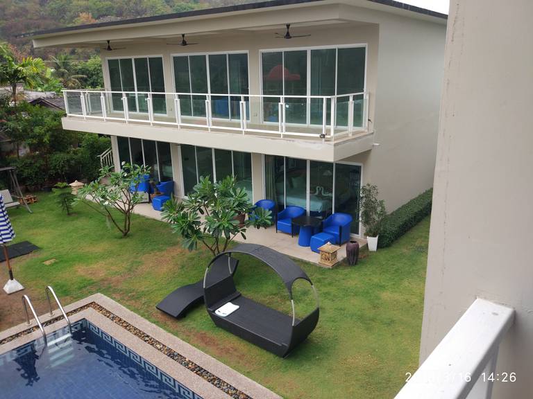 Surf & Sand Resort