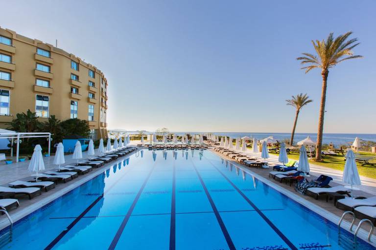 Отель Merit Park Casino & SPA