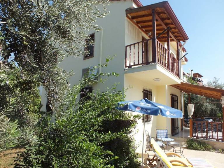 Dogus Hotel