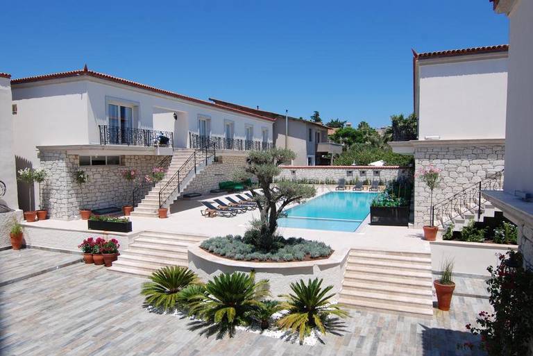 Alacati Private Hotel