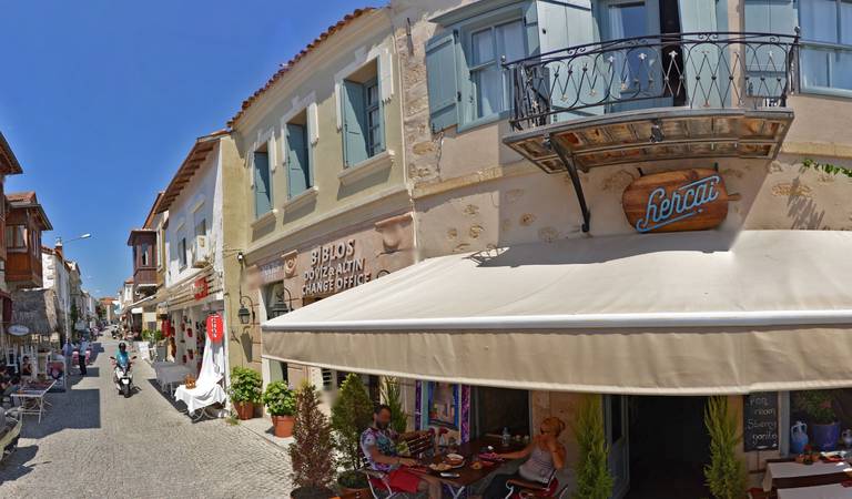 Alacati Eski Ev Hotel