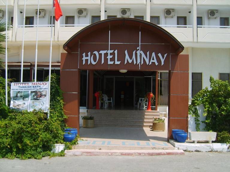 Minay Hotel