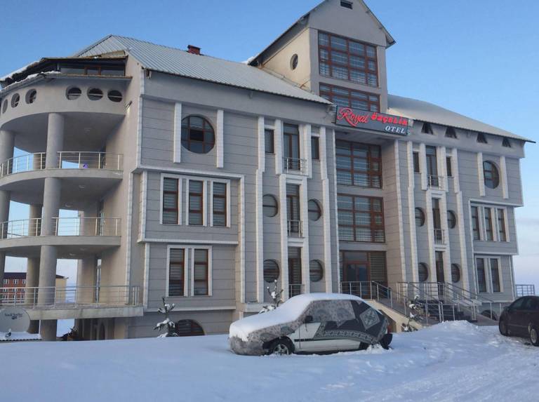 Royal Ozcelik Otel