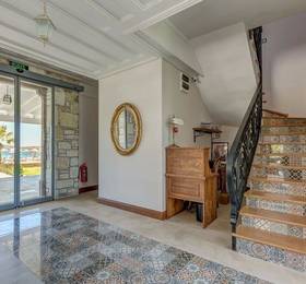Navalia Hotel в Измире