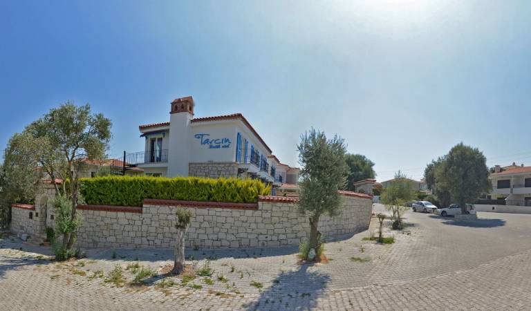 Tarcin Alacati Hotel