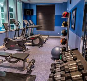 Туры в Holiday Inn Express Whitby в Канаде