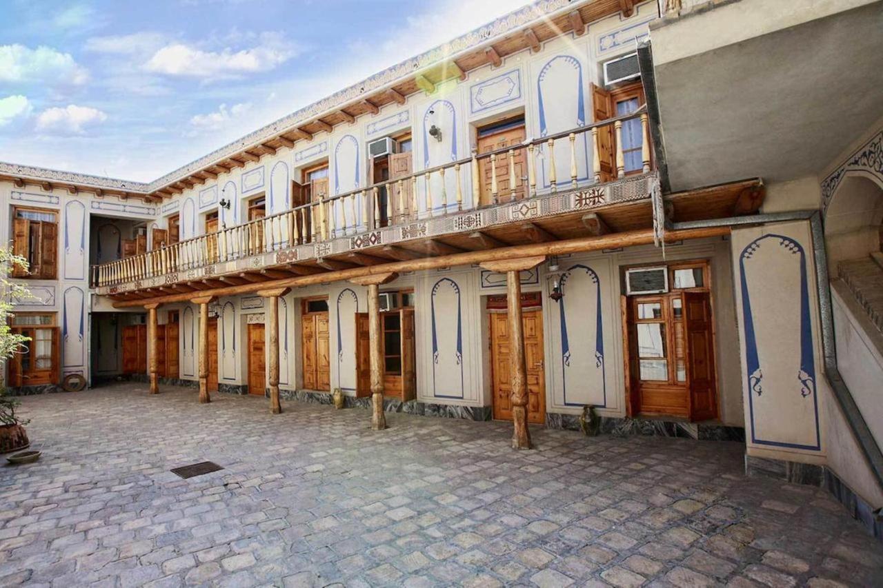 Lyabi House
