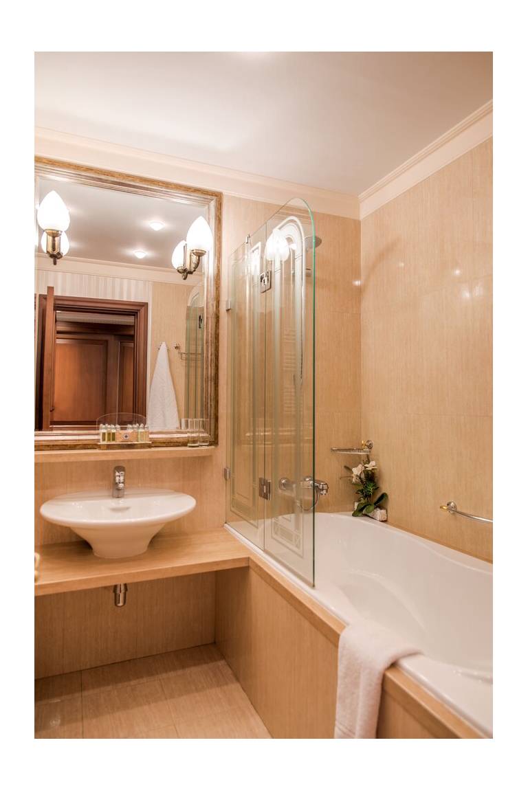 Crystal Palace Boutique Hotel