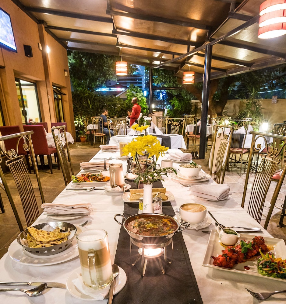 PrideInn Hotel & Conferencing 3*