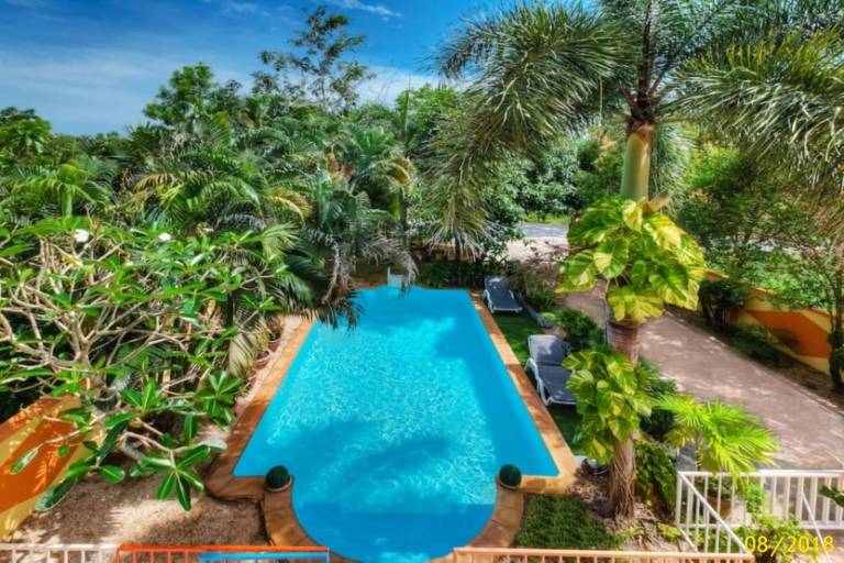 3 br pool house Bangtao