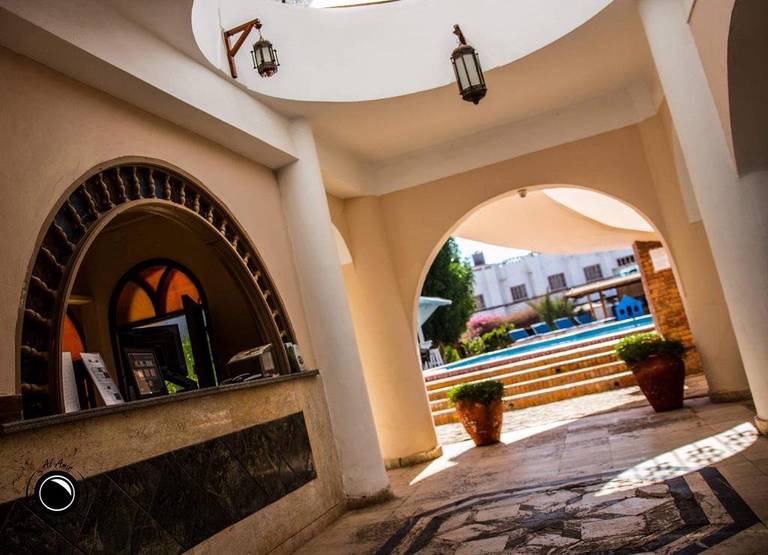 Yasmina Hotel