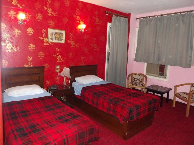 Holiday Home Hotel