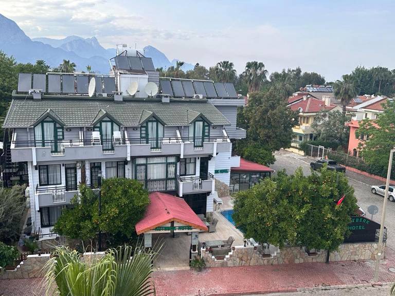 Kutberk Boutiqe, Kemer City Center