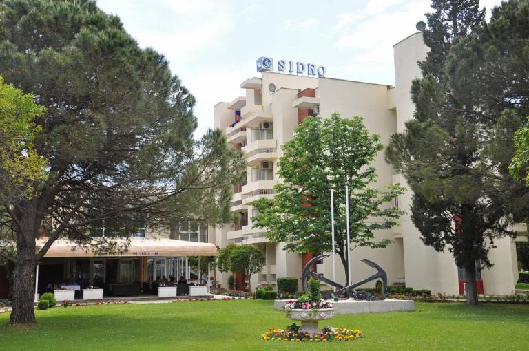 Sidro Hotel