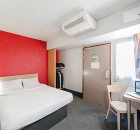 B B Hotel SAINT-WITZ в Иль Де Франсе