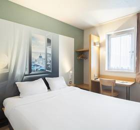 B B Hotel Saint-Michel sur Orge в Иль Де Франсе