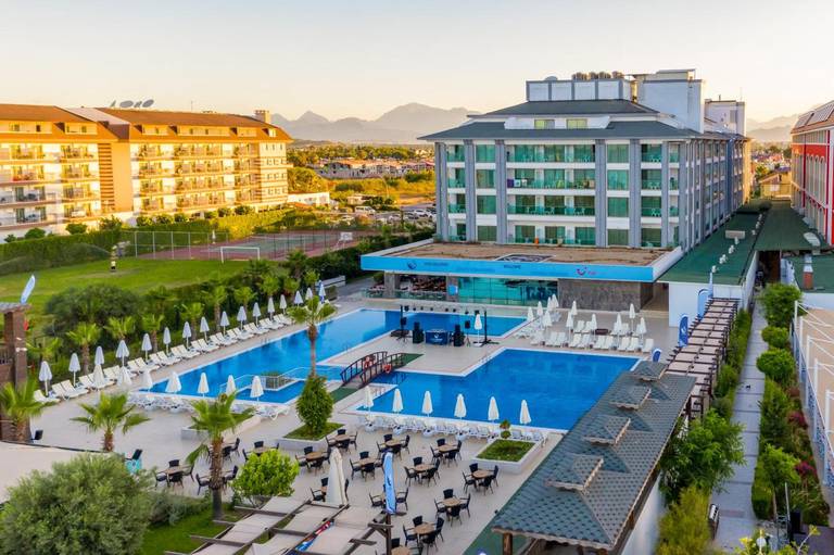 Armas Life Belek