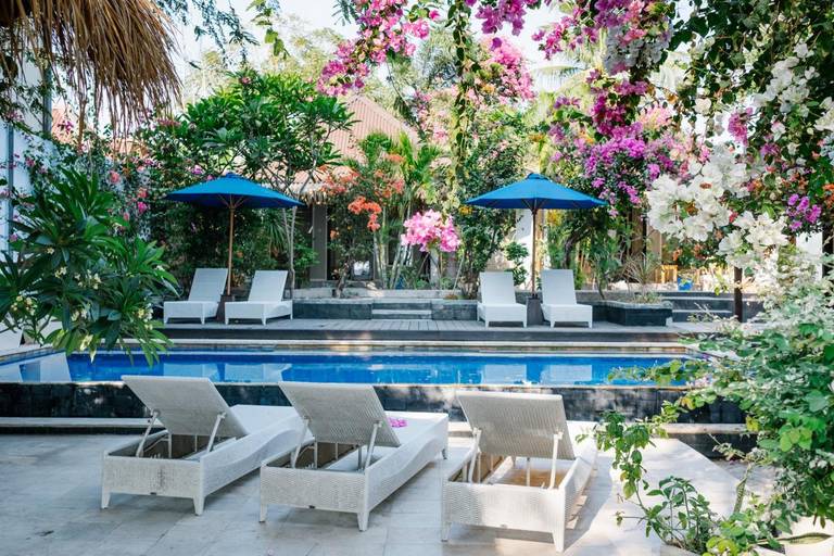 Bale Sampan Bungalows