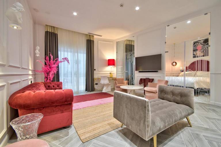HOLM Boutique & SPA